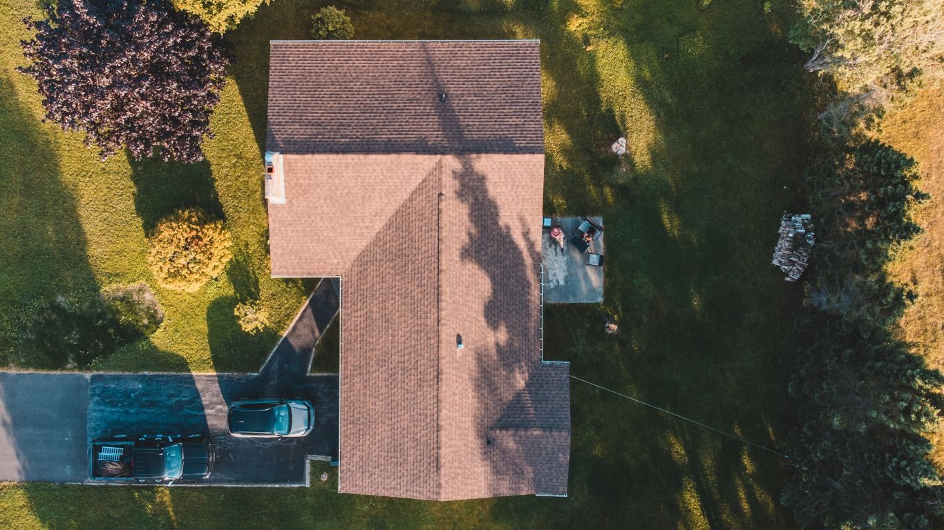Dronefoto av hustak